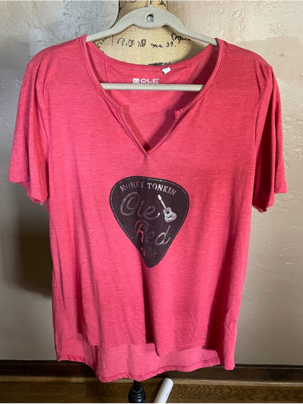 Ole Red V‑Neck Graphic Tee Honky Tonk Nashville XL